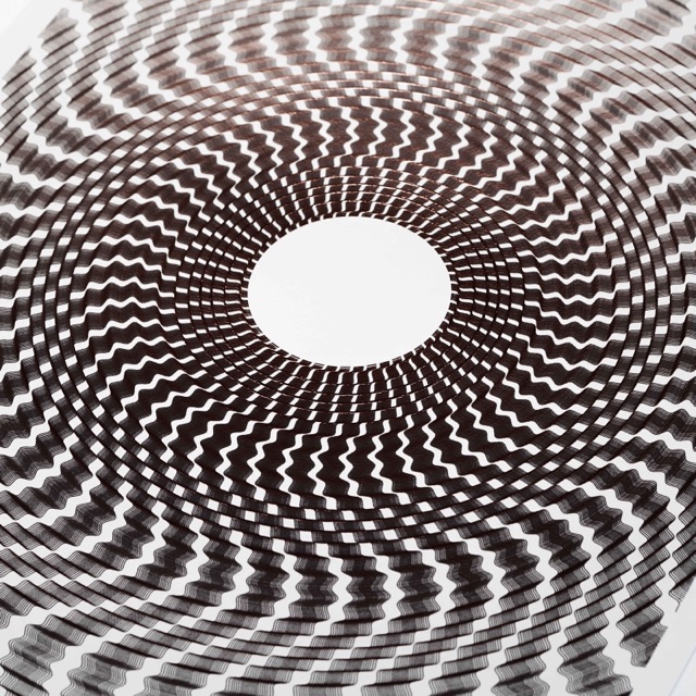 Guilloché Cannelé Black · vue 2