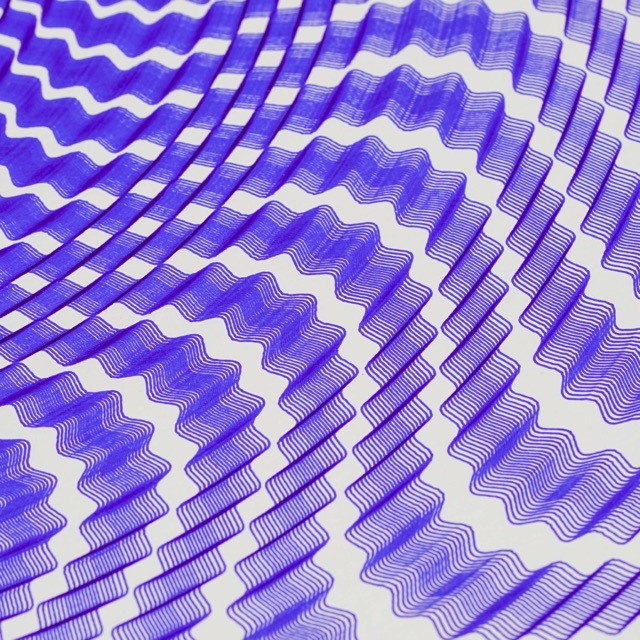 Guilloché Cannelé Blue · champ de zigzags
