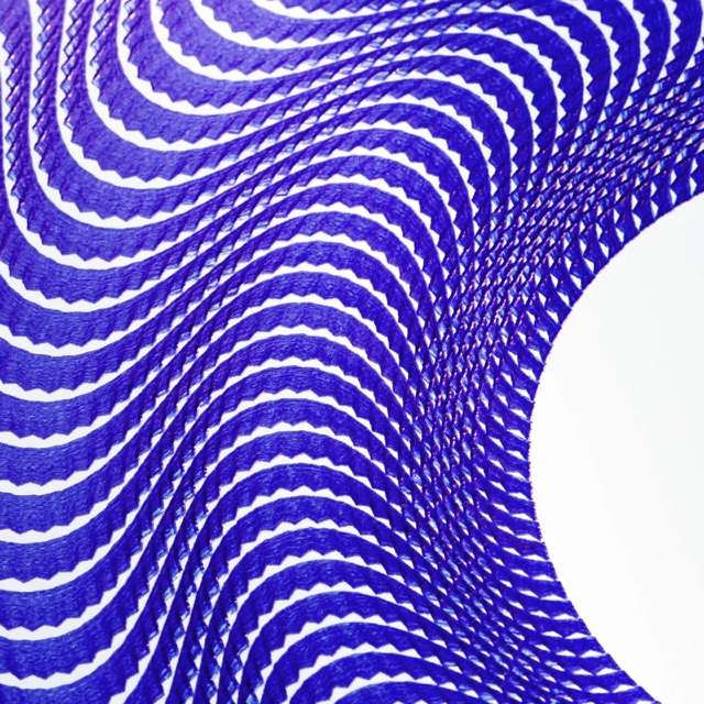 Guilloché Faible Amplitude Blue · vue 3