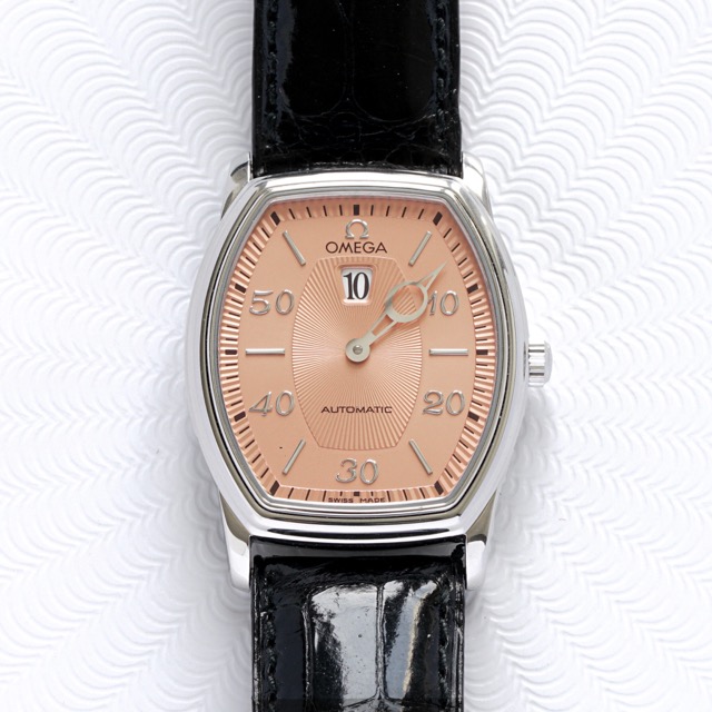 Omega Jumping Hours sur papier gravé